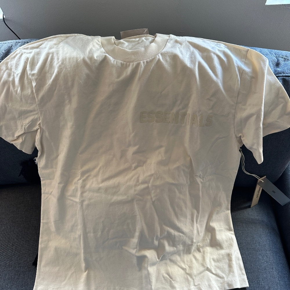 Essentials tee shirt